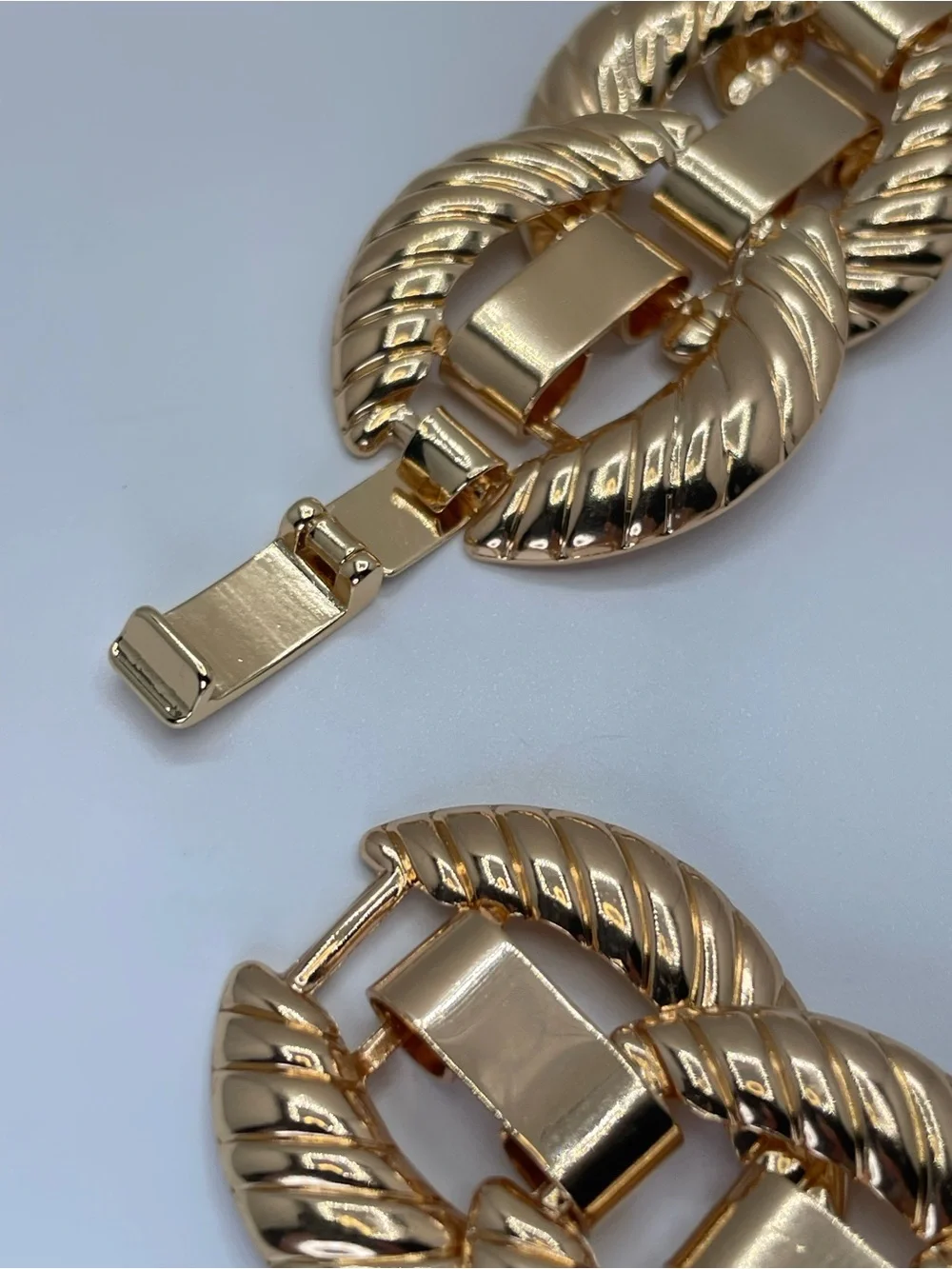 Gold Chunky Chain Link Statement Necklace Bold Modern Runway Textured